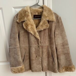 VINTAGE Guess Women'S GENUINE SUEDE  Shearling Jacket.  FREE SHIPPING